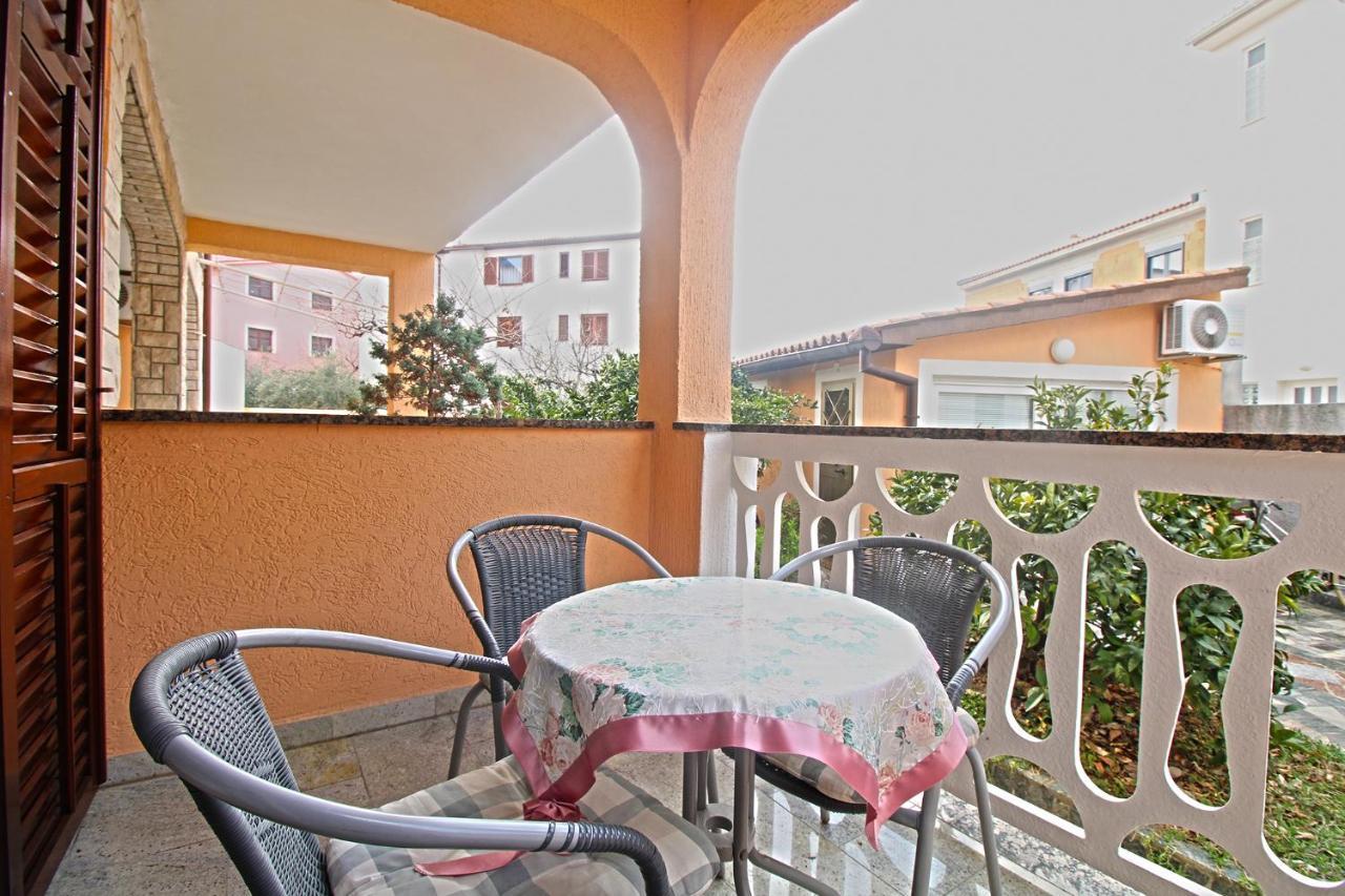 Apartment Mirela 2145 Fažana Exterior foto